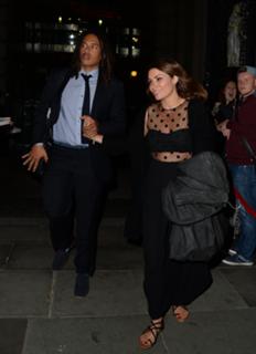 Alison King feet photo thumbnail