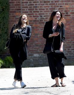 Alison King feet photo thumbnail
