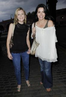 Alison King feet photo thumbnail