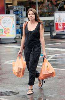 Alison King feet photo thumbnail