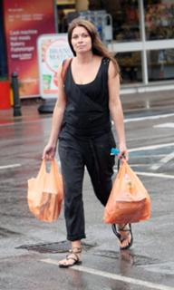 Alison King feet photo thumbnail