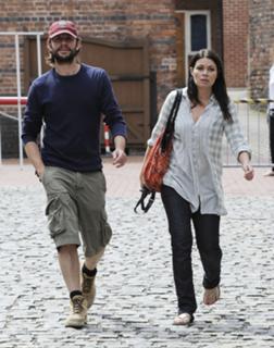 Alison King feet photo thumbnail