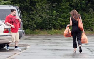 Alison King feet photo thumbnail