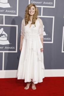 Alison Krauss feet photo 12