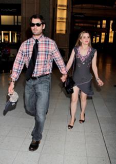 Alison Lohman feet photo thumbnail