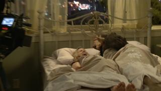 Alison Lohman feet photo thumbnail