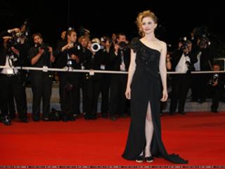 Alison Lohman feet photo thumbnail