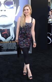 Alison Lohman feet photo thumbnail