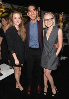 Alison Pill feet photo thumbnail