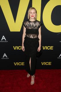 Alison Pill feet photo thumbnail