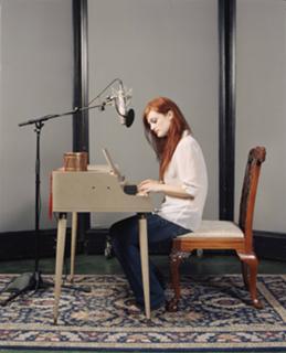 Alison Sudol feet photo 1
