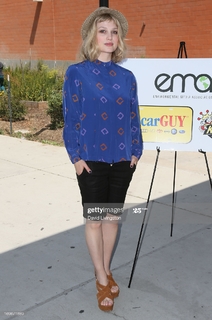 Alison Sudol feet photo 13