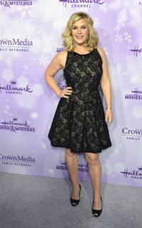Alison Sweeney feet photo thumbnail