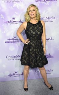 Alison Sweeney feet photo thumbnail
