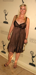 Alison Sweeney feet photo thumbnail