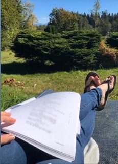 Alison Sweeney feet photo thumbnail