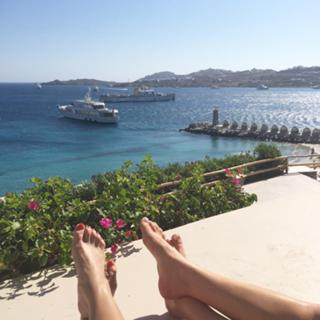 Alison Victoria feet photo thumbnail