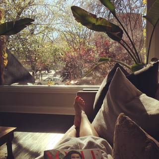 Alison Victoria feet photo thumbnail