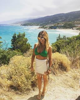 Alison Victoria feet photo thumbnail