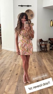 Alison Victoria feet photo thumbnail