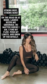 Alison Victoria feet photo thumbnail