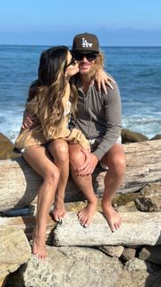 Alison Victoria feet photo thumbnail