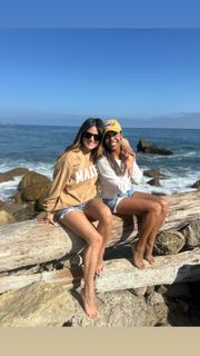 Alison Victoria feet photo thumbnail