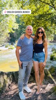 Alison Victoria feet photo thumbnail