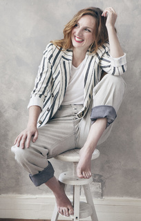 Alison Wheeler feet photo 12