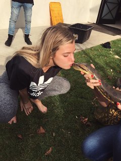 Alissa Violet feet photo thumbnail