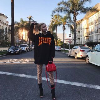 Alissa Violet feet photo thumbnail