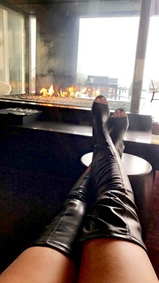 Alissa Violet feet photo thumbnail