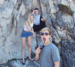 Alissa Violet feet photo thumbnail