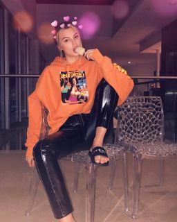 Alissa Violet feet photo thumbnail
