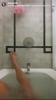 Alissa Violet feet photo thumbnail