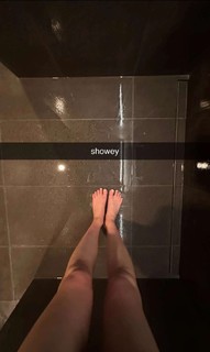 Alissa Violet feet photo thumbnail