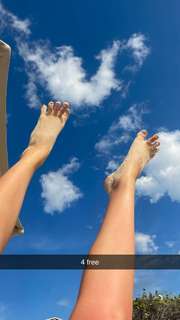 Alissa Violet feet photo thumbnail