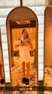 Alissa Violet feet photo thumbnail