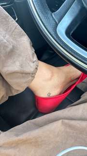 Alissa Violet feet photo thumbnail