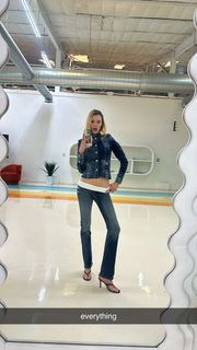 Alissa Violet feet photo thumbnail