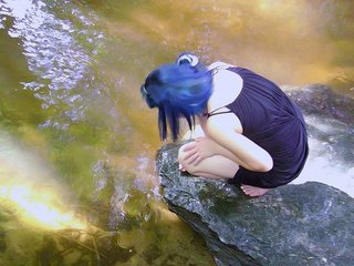 Alissa White-Gluz feet photo thumbnail