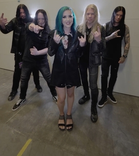 Alissa White-Gluz feet photo thumbnail