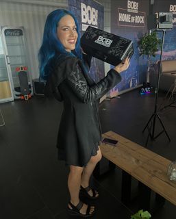 Alissa White-Gluz feet photo 3
