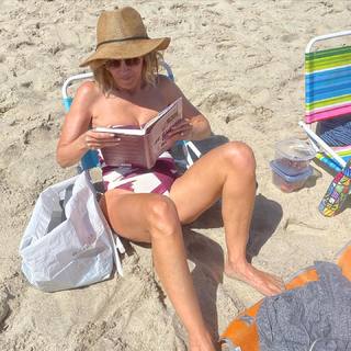 Alisyn Camerota feet photo thumbnail