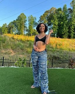 Alix Lapri feet photo 4
