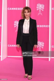 Alix Poisson feet photo 2