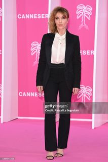 Alix Poisson feet photo 1