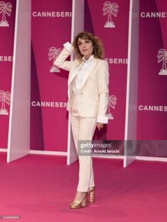 Alix Poisson feet photo 16