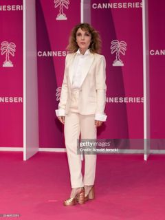 Alix Poisson feet photo 15