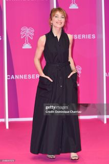 Alix Poisson feet photo 7